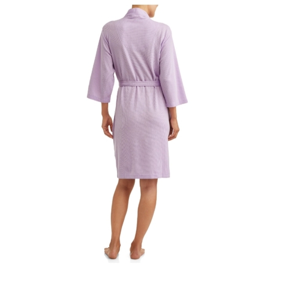NWOT Soft Lavender Wrap Robe - Picture 2 of 5